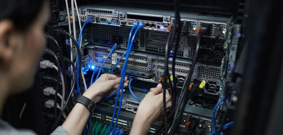 img fewer it disruptions 2x